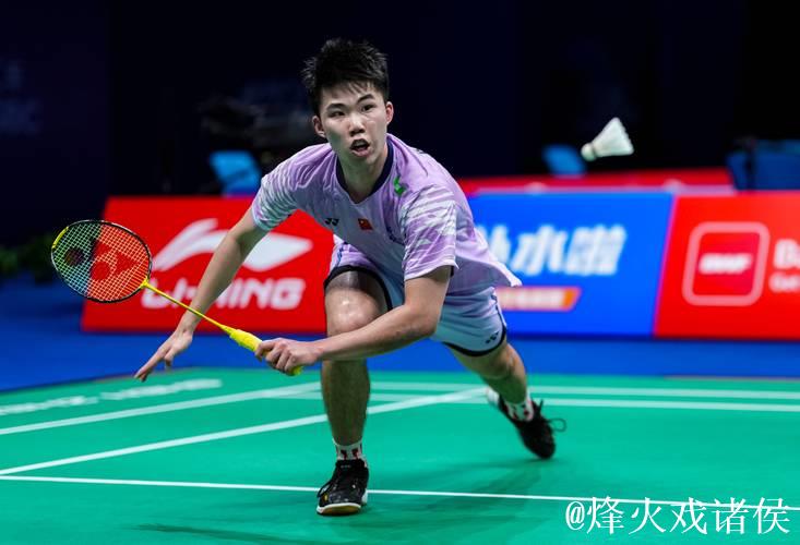 中国羽毛球大师赛：翁泓阳击败小波波夫晋级决赛