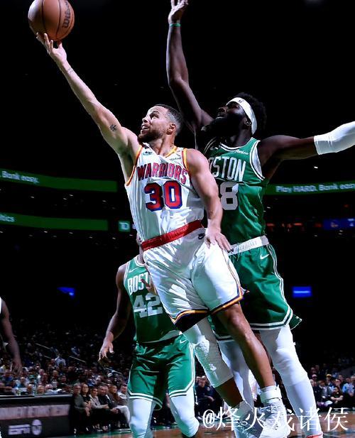 库里27+7+9希尔德绝杀三分 勇士击败凯尔特人豪取5连胜