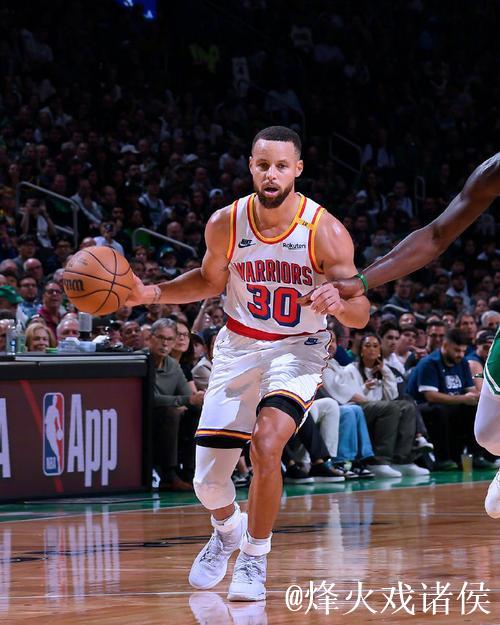 库里27+7+9希尔德绝杀三分 勇士击败凯尔特人豪取5连胜